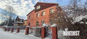 Дом 280м&sup2;, 3-этажный, участок 12 сот.  