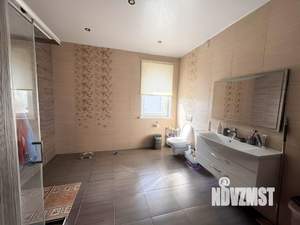 Дом 180м², 2-этажный, участок 7 сот.  