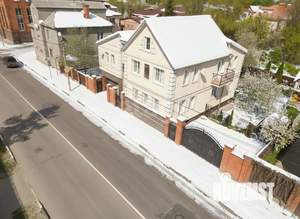 Дом 256м&sup2;, 2-этажный, участок 6 сот.  