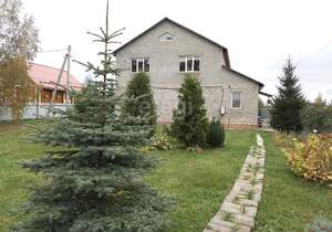 Дом 185м², 3-этажный, участок 15 сот.  