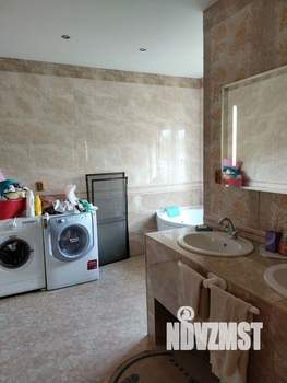 Дом 241м&sup2;, 2-этажный, участок 20 сот.  