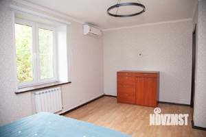 Дом 215м², 2-этажный, участок 30 сот.  