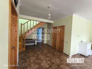 Коттедж 280м², 2-этажный, участок 10 сот.  