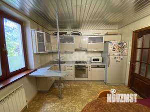 Дом 227м², 2-этажный, участок 8 сот.  