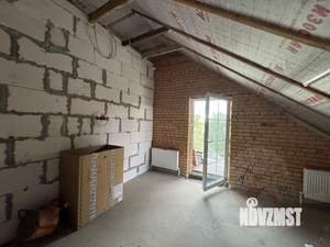 Дом 180м&sup2;, 3-этажный, участок 12 сот.  