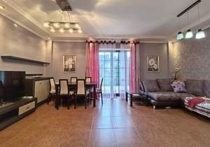 Дом 225м&sup2;, 3-этажный, участок 0 сот.  