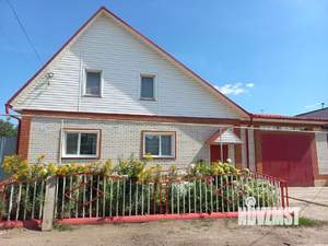 Дом 80м&sup2;, 2-этажный, участок 6 сот.  