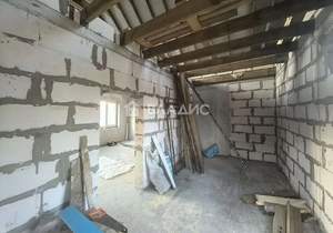 Дом 70м&sup2;, 2-этажный, участок 5 сот.  