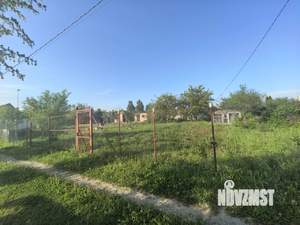 Дом 15м², 2-этажный, участок 5 сот.  