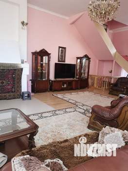 Коттедж 700м², 3-этажный, участок 12 сот.  