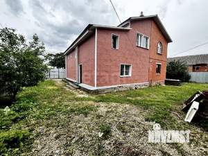 Дом 250м², 3-этажный, участок 15 сот.  