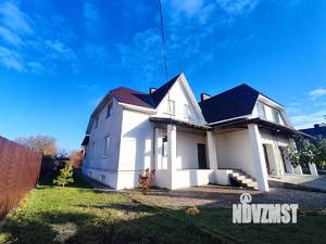 Дом 360м², 3-этажный, участок 750 сот.  