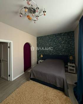 Дом 158м², 3-этажный, участок 2 сот.  