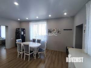 Дом 360м&sup2;, 3-этажный, участок 8 сот.  