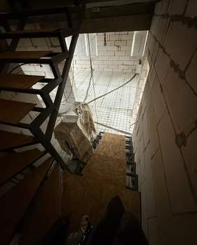 Дом 131м&sup2;, 2-этажный, участок 18 сот.  