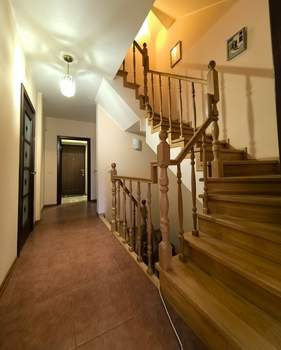 Дом 225м&sup2;, 3-этажный, участок 0 сот.  