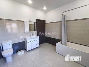 Дом 360м², 3-этажный, участок 8 сот.  