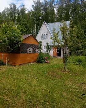 Дом 70м&sup2;, 2-этажный, участок 6 сот.  