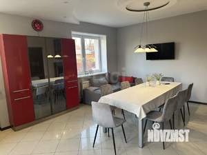 Дом 256м², 2-этажный, участок 6 сот.  