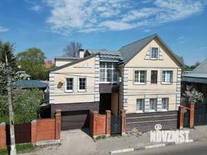 Дом 256м², 2-этажный, участок 6 сот.  