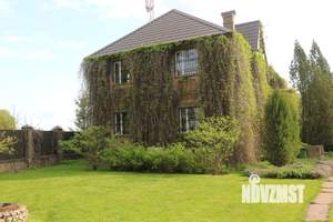 Дом 250м², 2-этажный, участок 45 сот.  