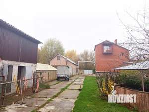 Дом 182м&sup2;, 3-этажный, участок 64 сот.  