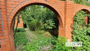 Коттедж 400м&sup2;, 3-этажный, участок 15 сот.  