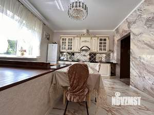 Дом 161м², 2-этажный, участок 18 сот.  