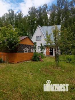 Дом 70м&sup2;, 2-этажный, участок 6 сот.  