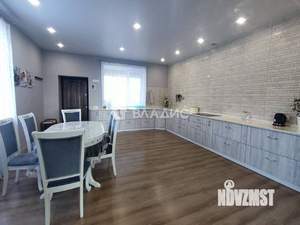 Дом 360м&sup2;, 3-этажный, участок 8 сот.  