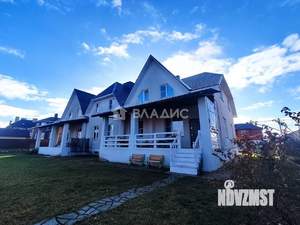 Дом 360м², 3-этажный, участок 8 сот.  