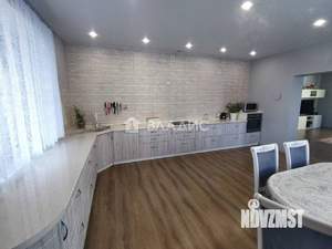 Дом 360м&sup2;, 3-этажный, участок 8 сот.  