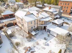 Дом 256м&sup2;, 2-этажный, участок 6 сот.  