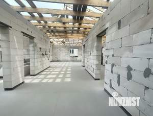 Дом 180м&sup2;, 1-этажный, участок 10 сот.  