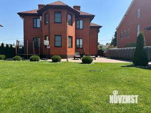 Коттедж 330м&sup2;, 3-этажный, участок 8 сот.  