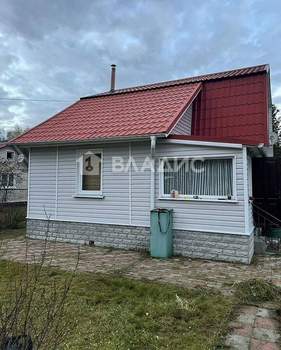 Дом 42м&sup2;, 2-этажный, участок 6 сот.  