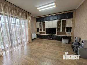 Дом 225м², 3-этажный, участок 2 сот.  