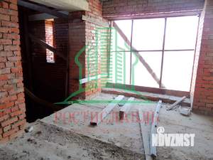 Дом 200м&sup2;, 2-этажный, участок 15 сот.  