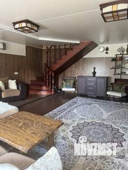 Дом 160м&sup2;, 2-этажный, участок 8 сот.  