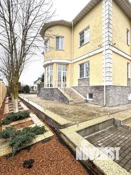 Дом 483м&sup2;, 3-этажный, участок 17 сот.  