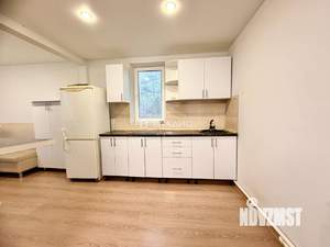 Дом 130м&sup2;, 2-этажный, участок 6 сот.  