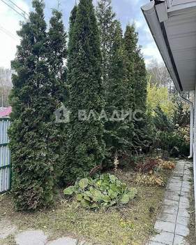 Дом 42м&sup2;, 2-этажный, участок 6 сот.  