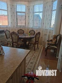 Коттедж 700м², 3-этажный, участок 12 сот.  