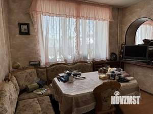 Дом 308м&sup2;, 2-этажный, участок 14 сот.  