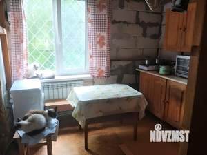 Дом 64м², 2-этажный, участок 8 сот.  