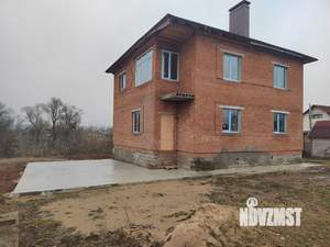 Дом 248м², 3-этажный, участок 14 сот.  