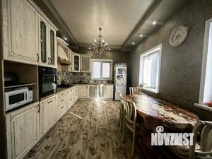 Дом 350м², 2-этажный, участок 12 сот.  