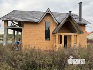 Дом 180м&sup2;, 3-этажный, участок 12 сот.  