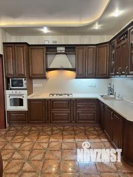Коттедж 270м², 2-этажный, участок 5 сот.  