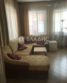 Дом 220м&sup2;, 2-этажный, участок 9 сот.  